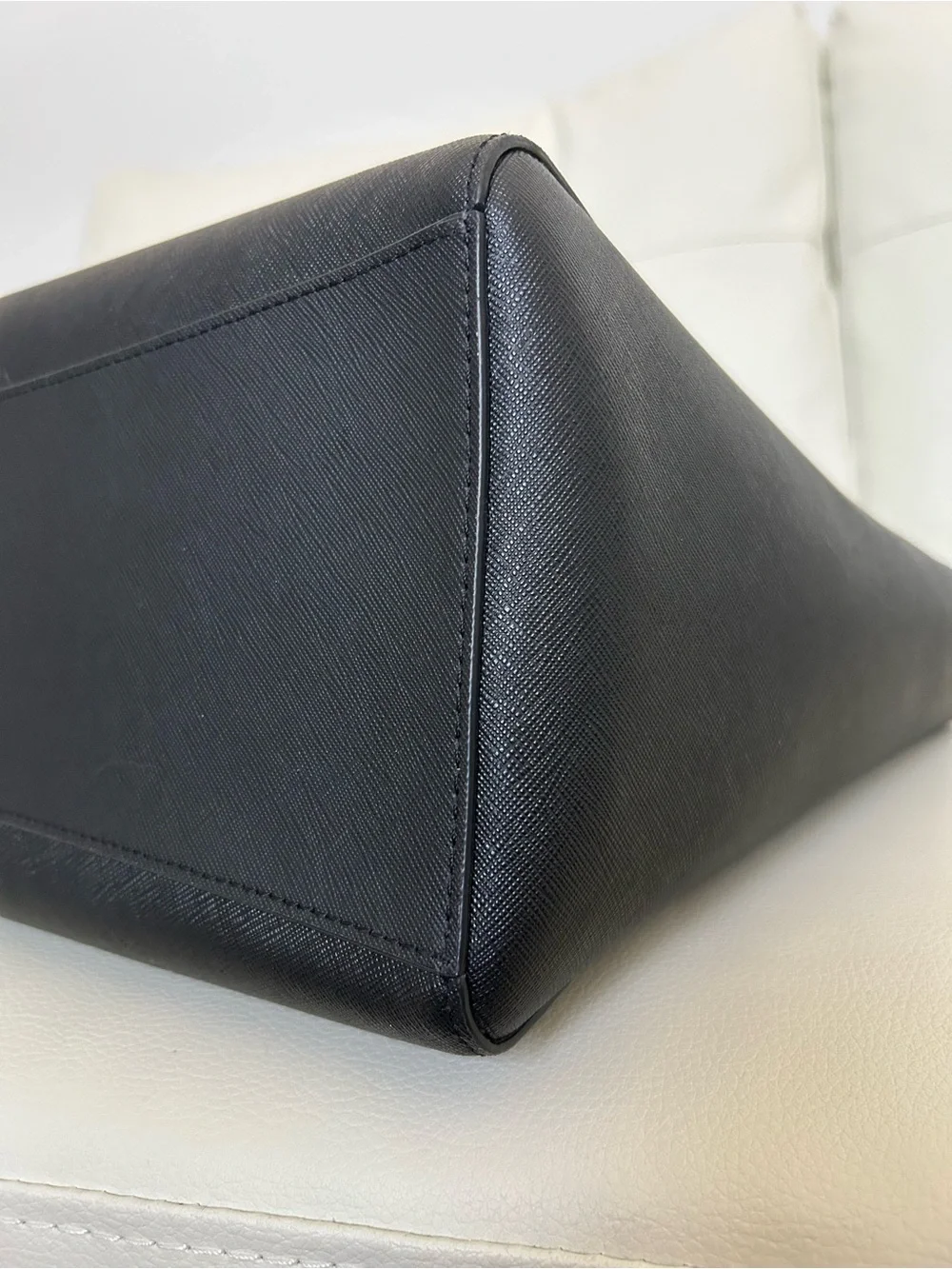 Michael Kors Black Saffiano Leather Tote with Laptop Compartment - Picture 9 of 13